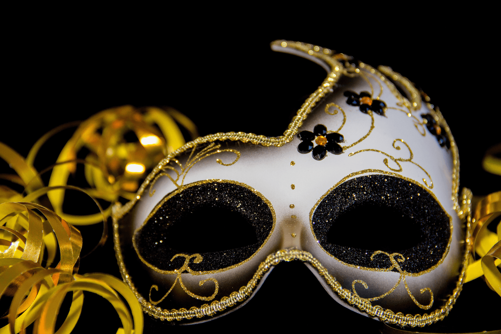 Luxury Prom Chauffeur and Limousine Toronto